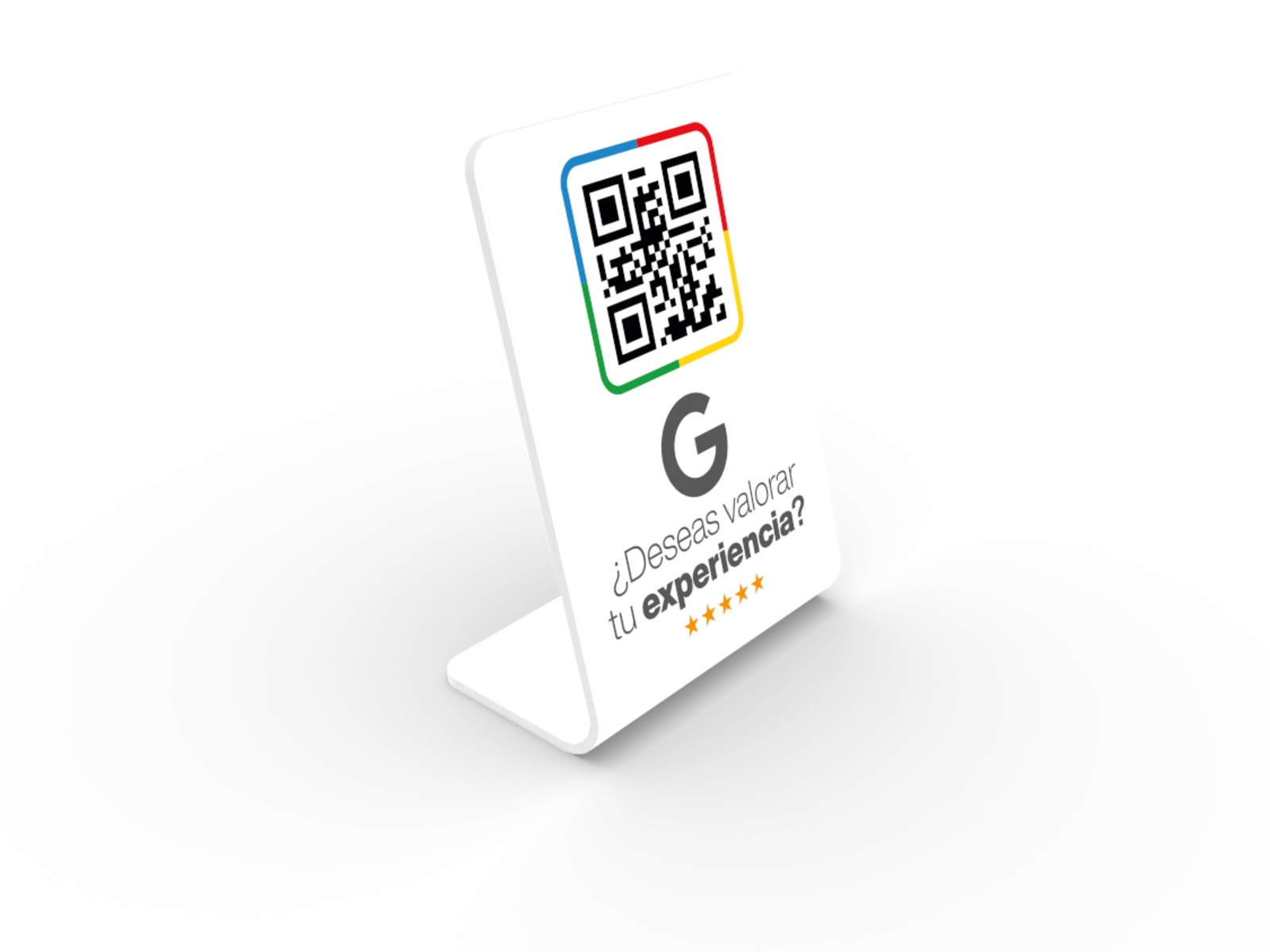 Placa de reseñas Google Classic de metacrilato blanco con peana en L: QR con marco de colores de Google, la G y el mensaje «¿Deseas valorar tu experiencia?» con cinco estrellas